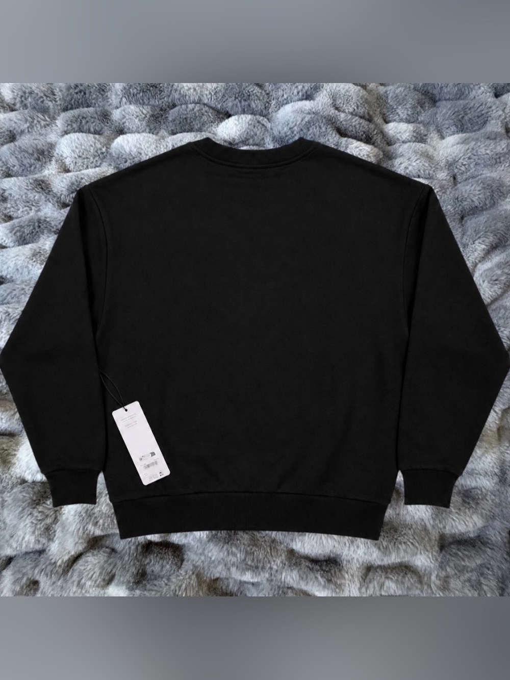 Alo Yoga Black Crewneck Sweatshirt - Picture 2 of 2